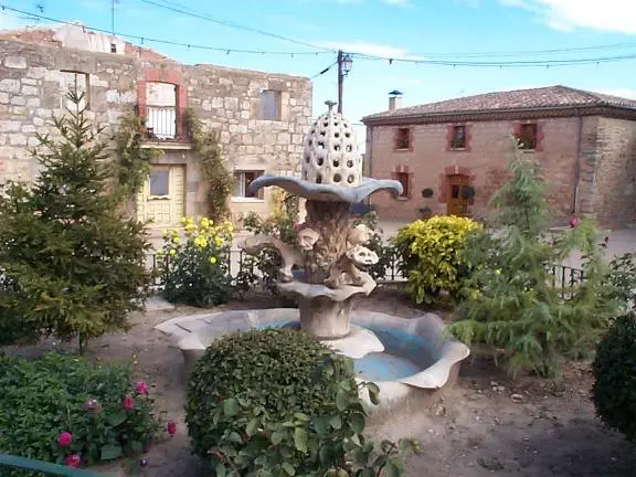A Weird Sculpture Burgos To Hornillos Del Camino A weird sculpture burgos to hornillos del camino