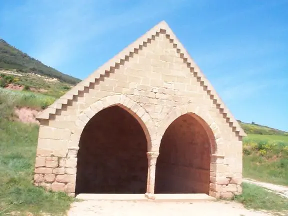 The fountain of the moors estella to los arcos