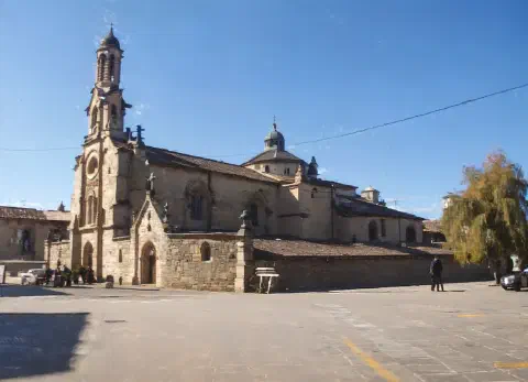 The Church of Santa María and Albergues in Cacabelos, Spain frómista to cacabelos The Church of Santa María and refuge at Cacabelos