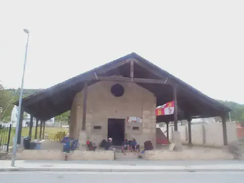 Molineseca Refuge Molineseca albergue Refuge