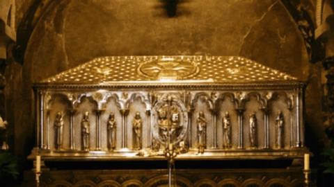 Impression of the Golden Tomb of St. James the Greater in Santiago de Compostela The golden tomb of S. James the Greater