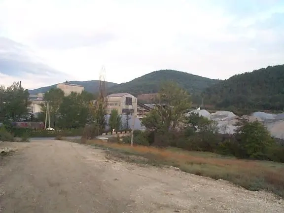 The horrible cement works just outside of Zubiri